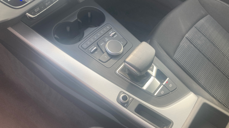 Audi A4 35 TFSI SE 4dr S Tronic Petrol Saloon